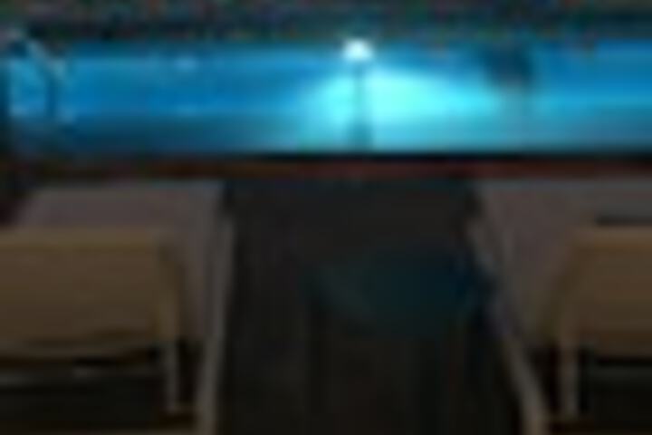 Pool 164 of 255