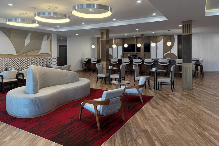 Hotel Interior 4 of 34