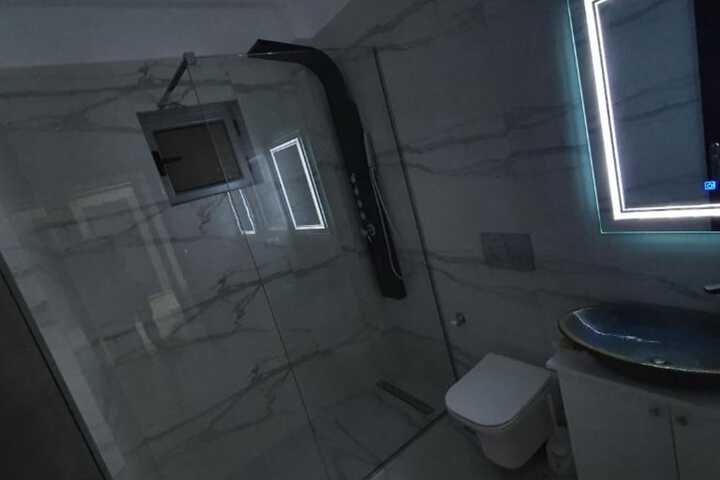 Room 29 of 49