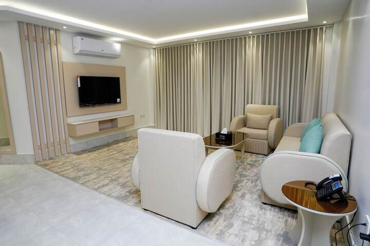 Room 3 of 14