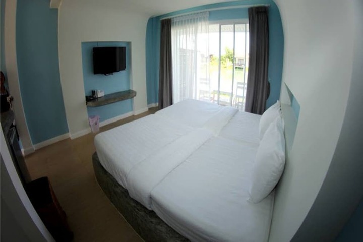 Room 10 of 53