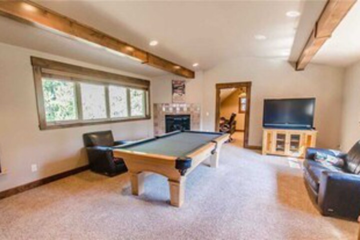 Room 3 of 16