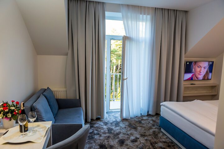 Room 35 of 132