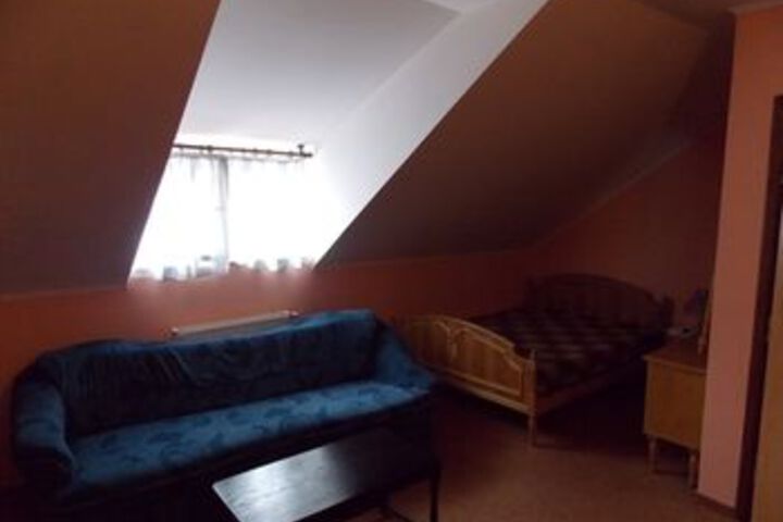 Room 27 of 45
