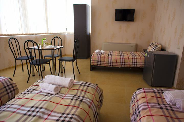 Room 18 of 37