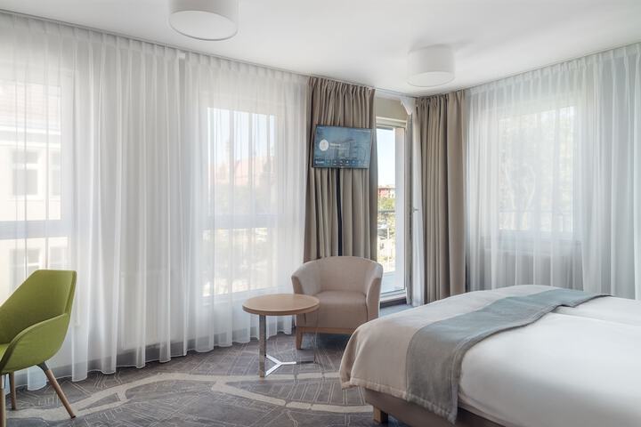 Room 27 of 113