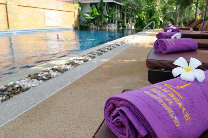 Hotel with Pool