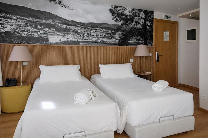 Room 5 of 21