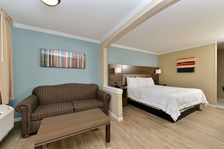 Room 11 of 42