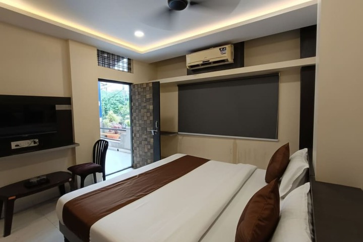 Room 16 of 26