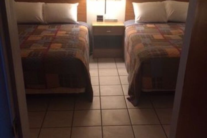 Room 6 of 21