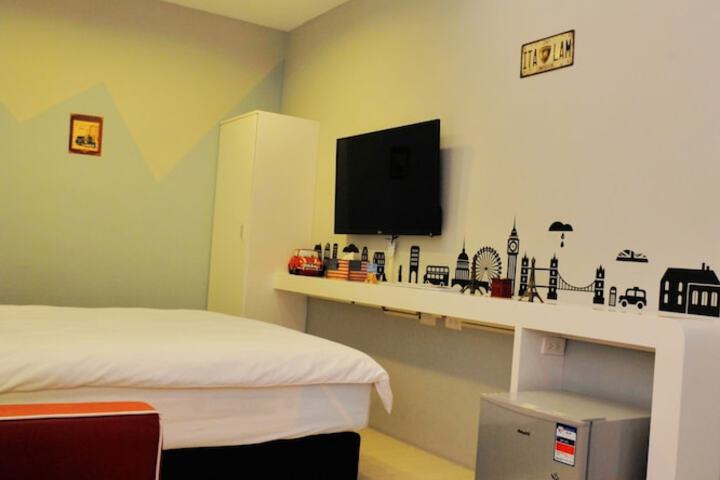 Room 25 of 115