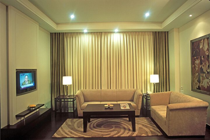 Room 25 of 57