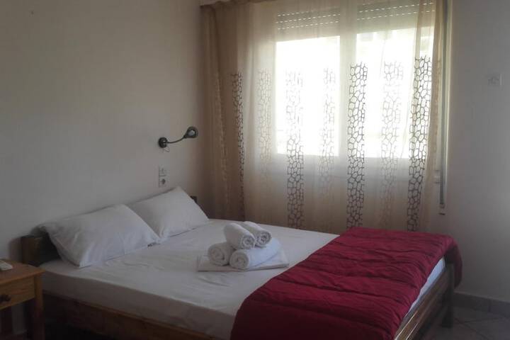 Room 25 of 41