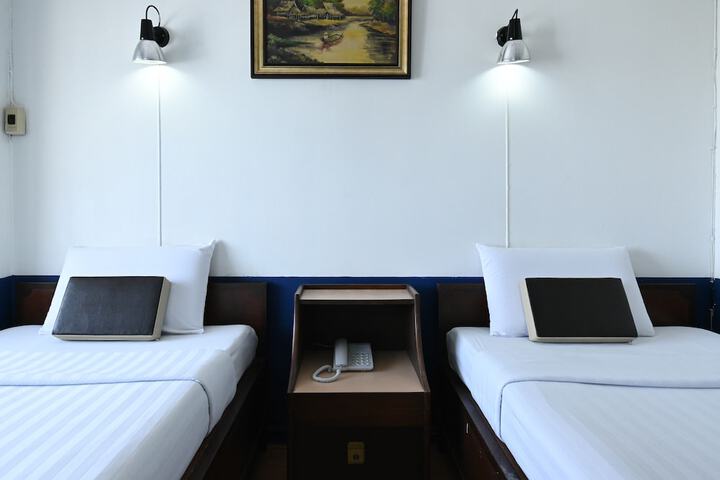 Room 17 of 120