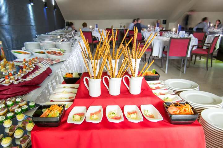 Dining 126 of 144