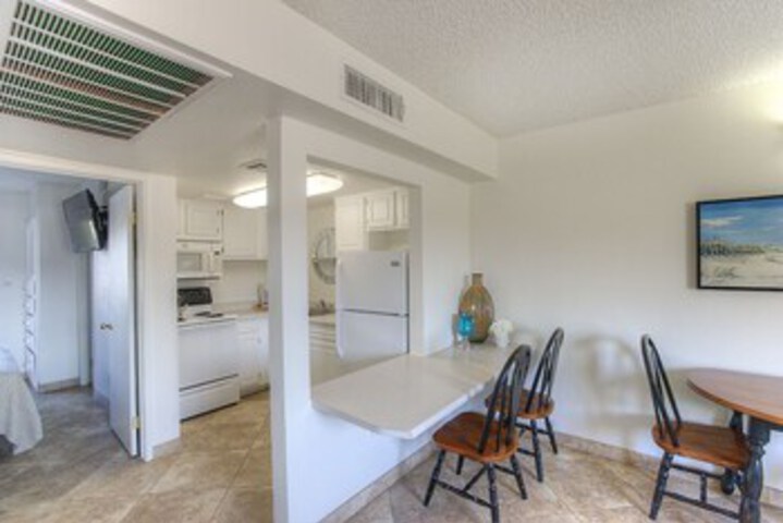 Room 9 of 20