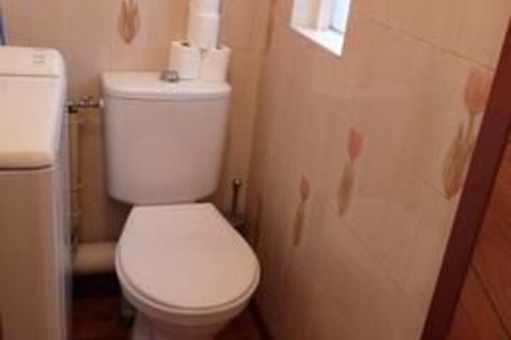 Room 3 of 27