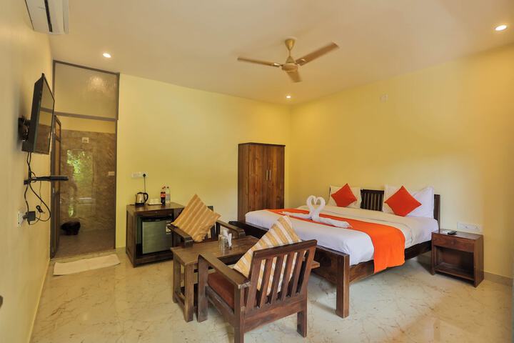 Room 4 of 34