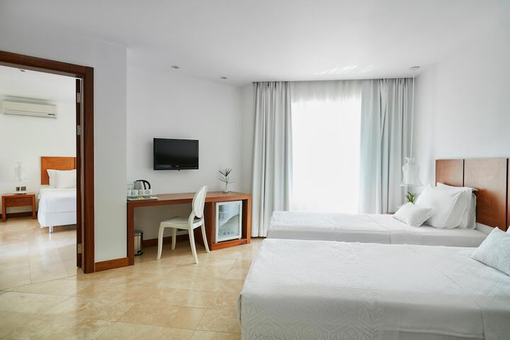 Room 27 of 189