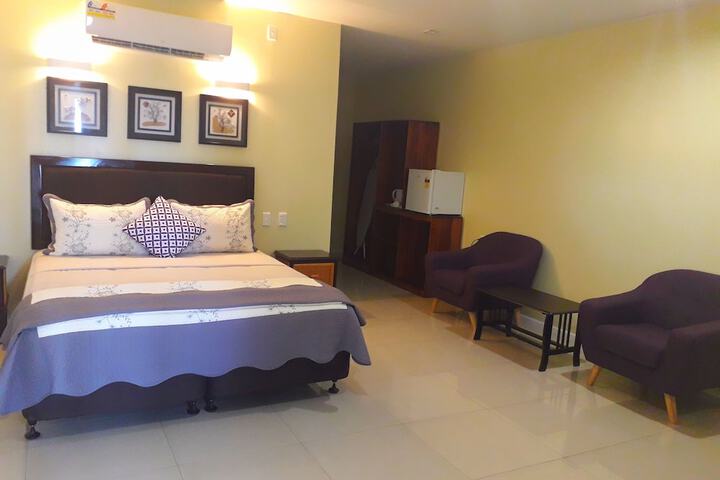 Room 30 of 94