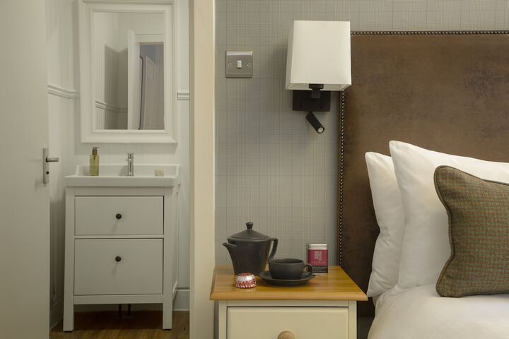 Room 19 of 73