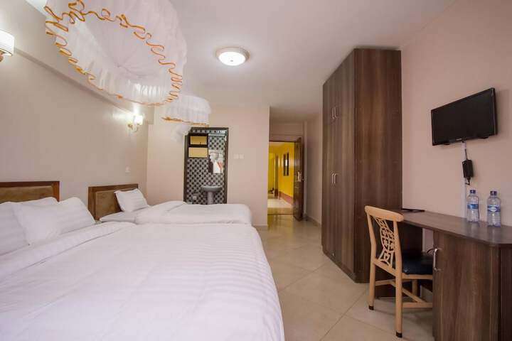 Room 10 of 88