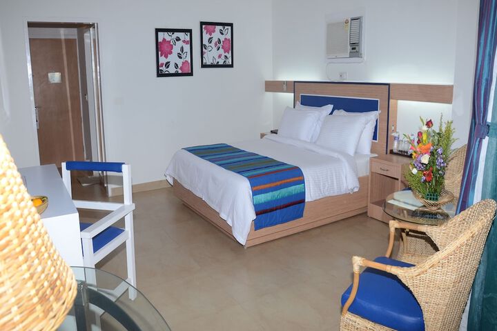 Room 4 of 46