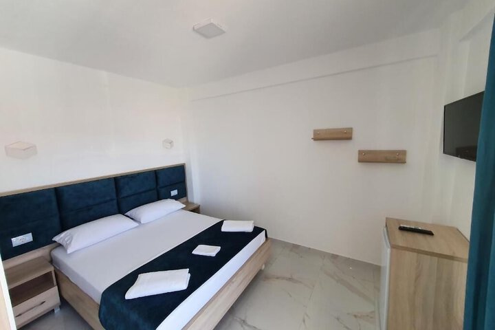 Room 13 of 50