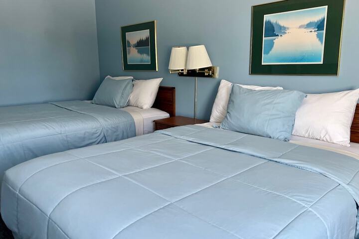 Room 6 of 15