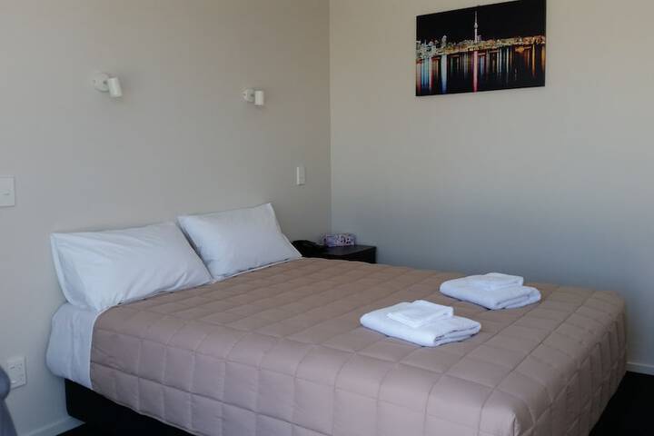 Room 7 of 40