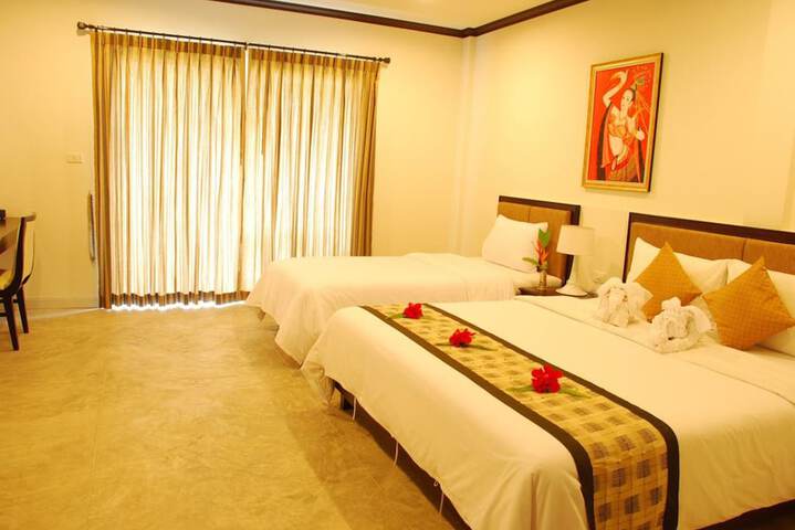 Room 5 of 43