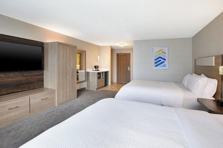 Room 4 of 45