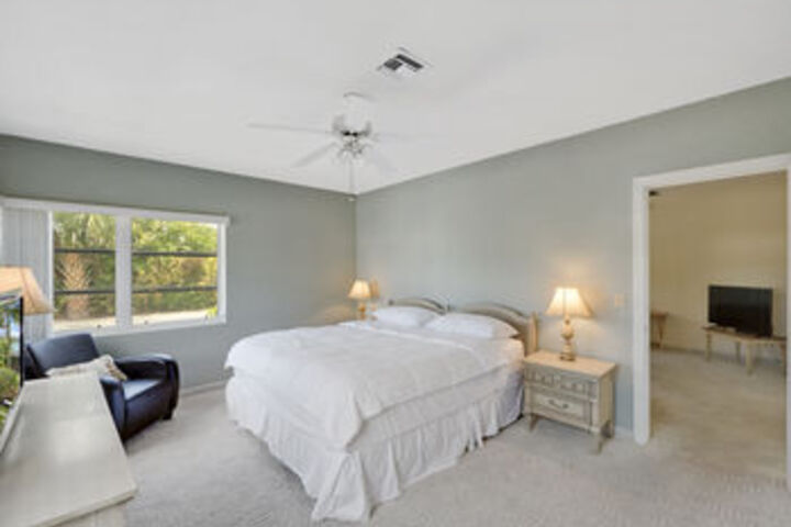 Room 41 of 60