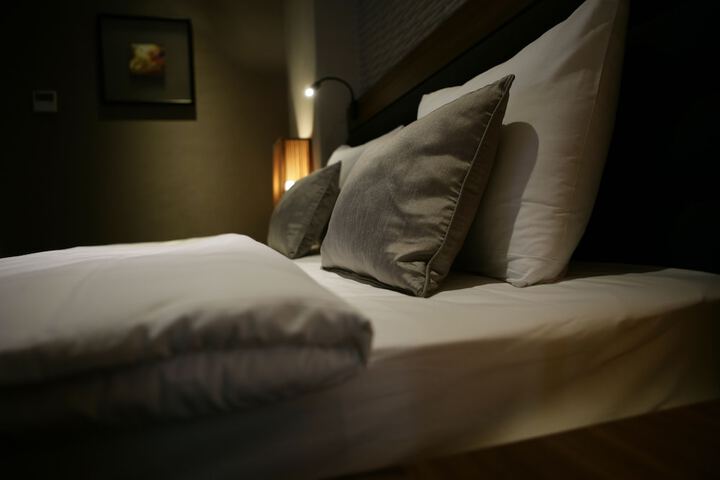 Room 4 of 64