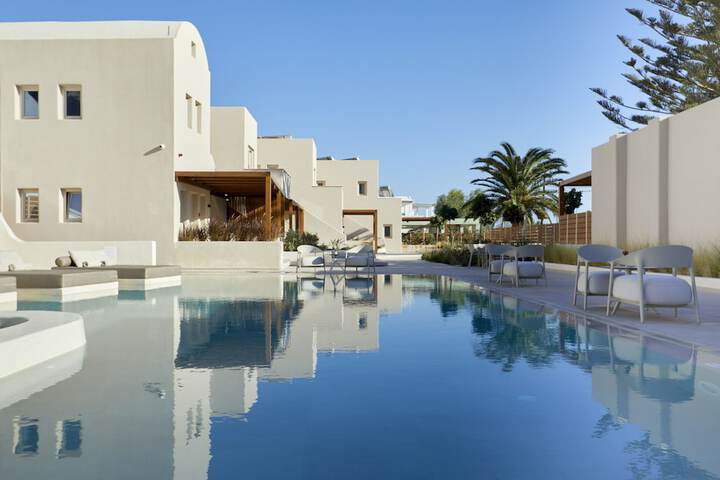 Pool 108 of 122