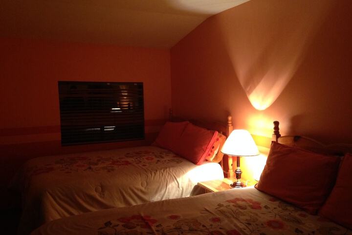 Room 11 of 20