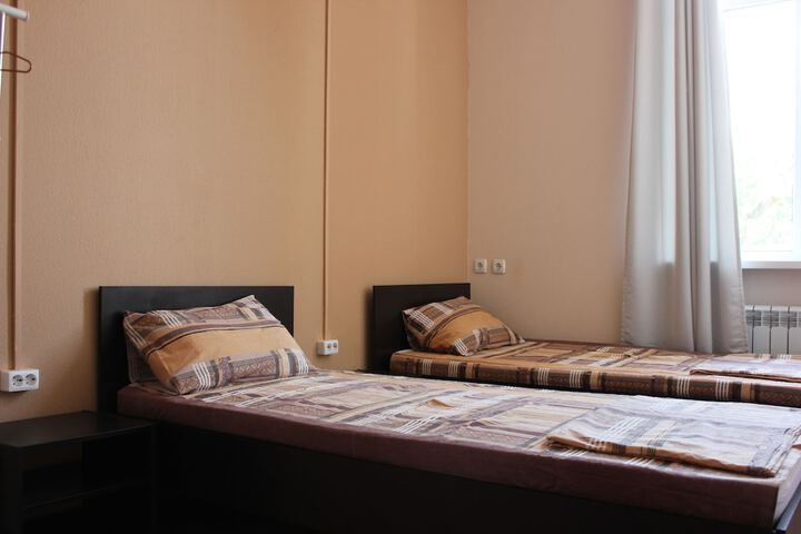 Room 6 of 66