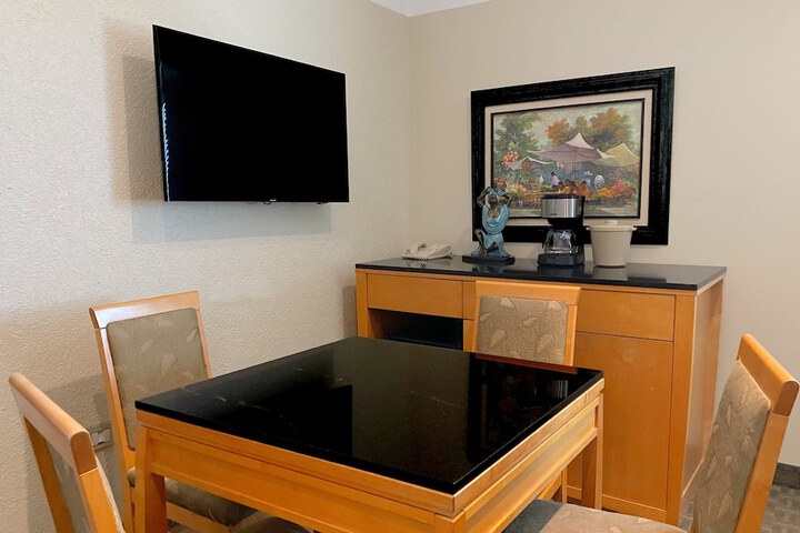 Room 29 of 157