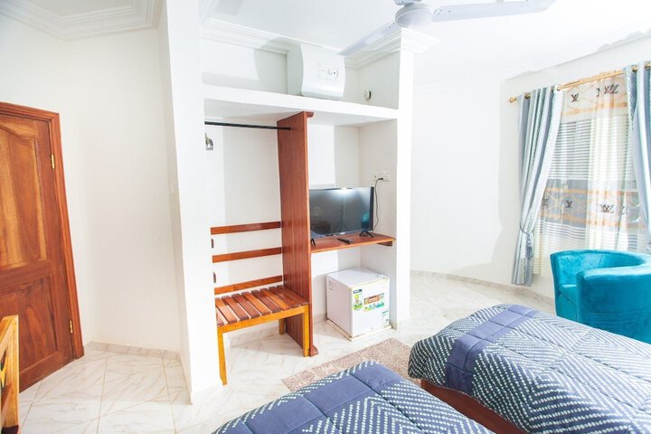 Room 20 of 161