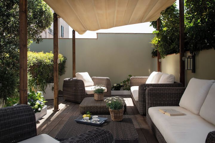 Hotel Exterior 54 of 63