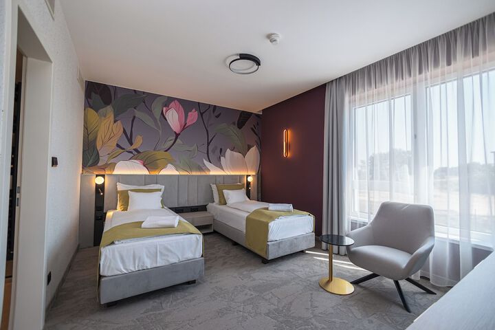 Room 3 of 42