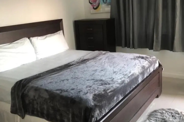 Room 5 of 20