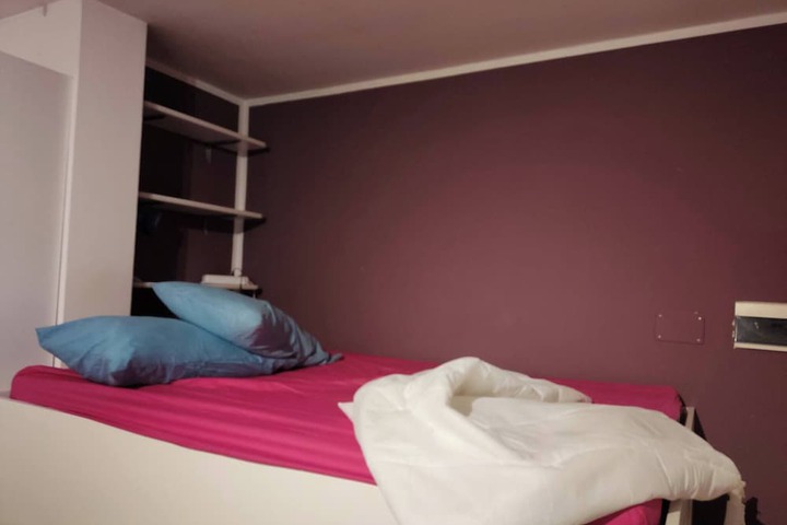 Room 2 of 36