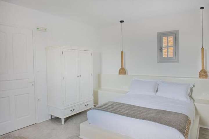 Room 6 of 47