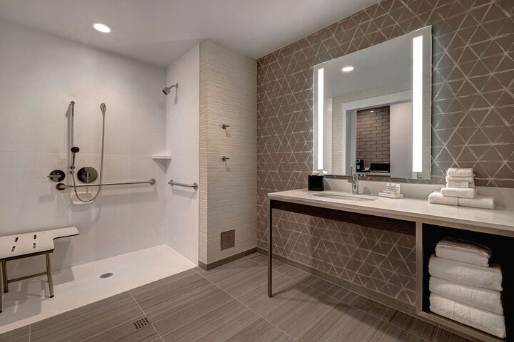 Bathroom shower