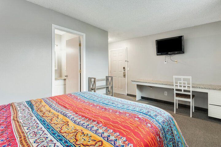 Room 50 of 398