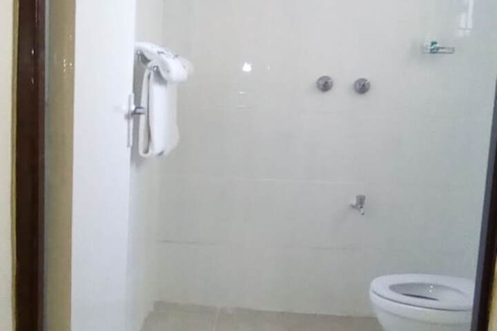 Room 74 of 104