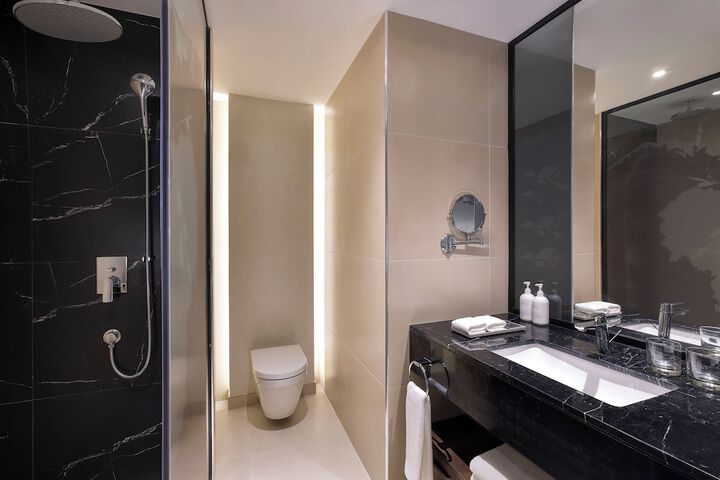Room 44 of 97
