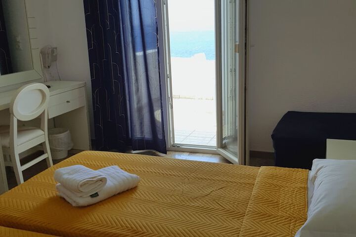 Room 35 of 119